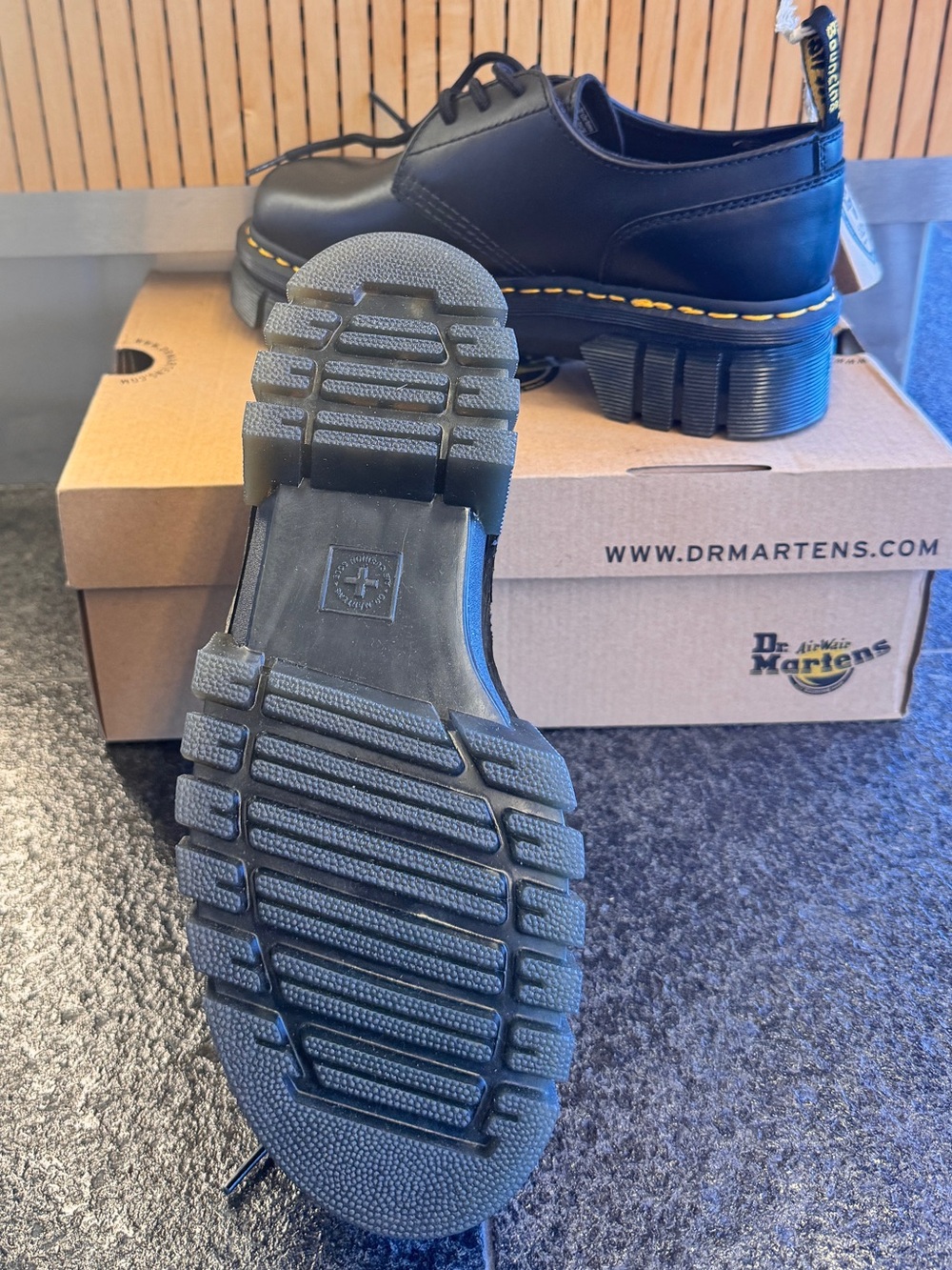 NWT Dr. Martens 8053 Black Leather Platform Shoes - US 8 - Picture 6 of 6